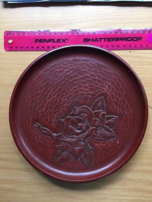 Kamakura-bori Negoro red lacquerware circular tray